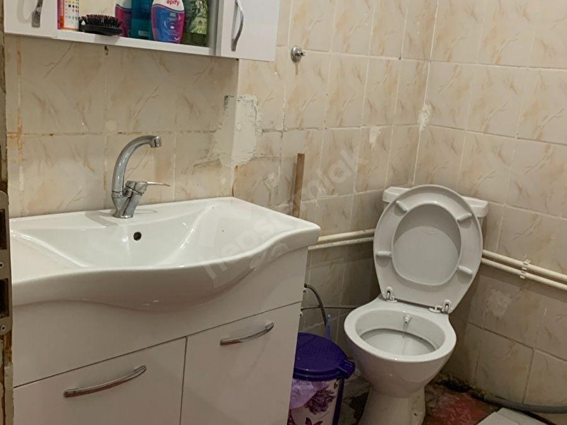 Tekin Emlak'tan Eşref Efendi Sokakta Çift Teraslı 1+1 Daire