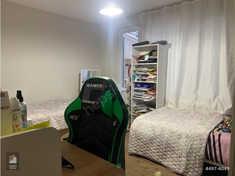 Tekin Emlak'tan Eşref Efendi Sokakta Çift Teraslı 1+1 Daire