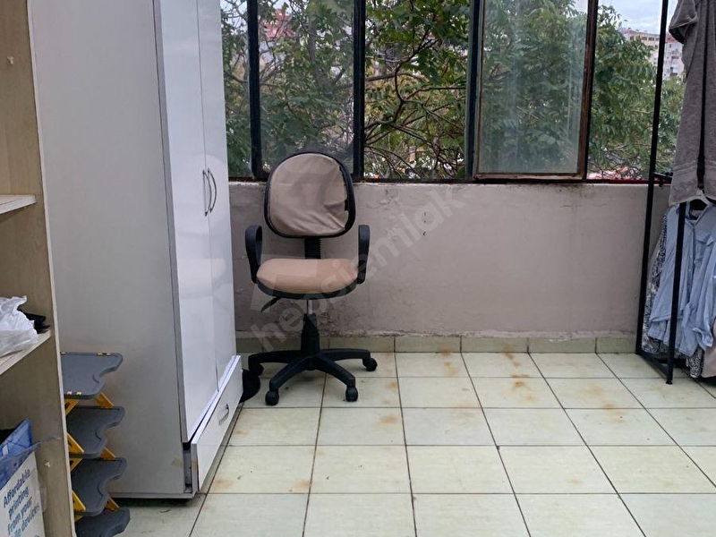 Tekin Emlak'tan Eşref Efendi Sokakta Çift Teraslı 1+1 Daire