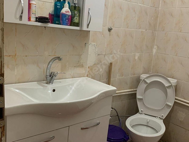 Tekin Emlak'tan Eşref Efendi Sokakta Çift Teraslı 1+1 Daire