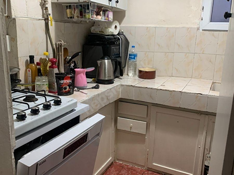 Tekin Emlak'tan Eşref Efendi Sokakta Çift Teraslı 1+1 Daire