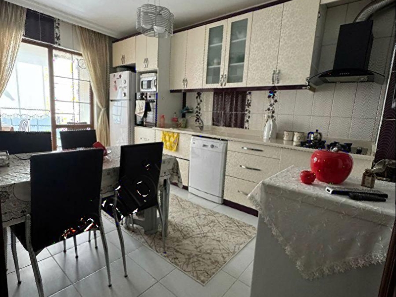 Çok geni̇ş merkezi̇ konumda 3+1 dai̇re