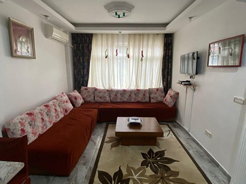 Fatih fındıkzade mollagurani mah.2.kat 2+1 90m2full yapılı  kuğu emlaktan satılık daire