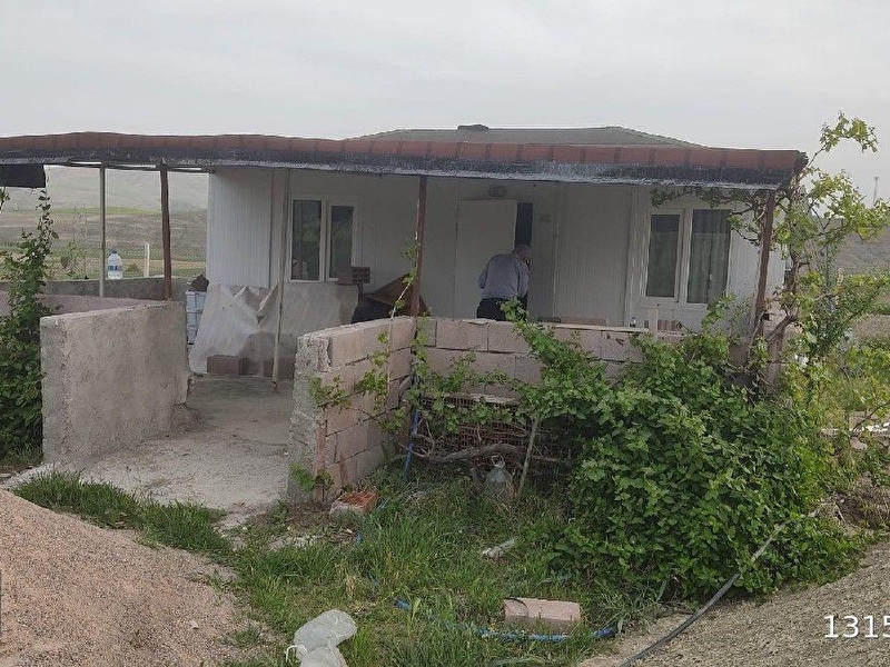 Ayaş tek tapu/üzeri̇nde mevcut evi̇ var/elektri̇k&su problemi̇ yok aci̇l satilik rüya'dan
