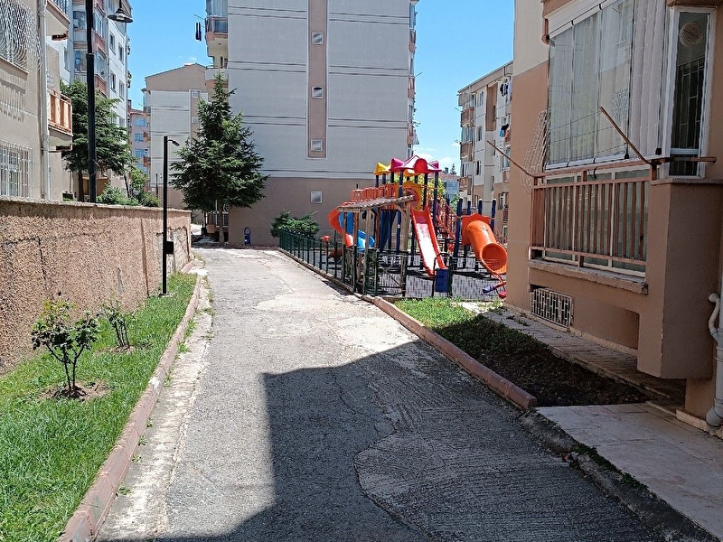 Ki̇ralik geni̇ş dai̇re 3+1 120m² 4.kat