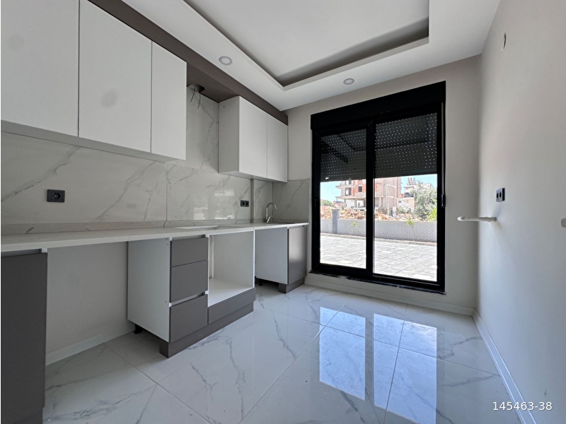 Fevzi̇çakmak'da yüksek gi̇ri̇ş 2+1 ayri mutfak sifir 100m2 lüx i̇skanli satilik dai̇re