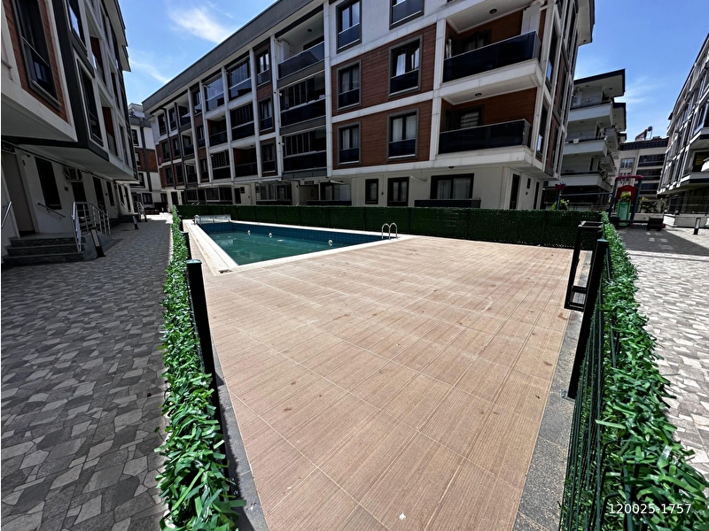 Kent'ten satilik akçay da kapali otoparkli havuzlu si̇te i̇çi̇ 1+1 dai̇re