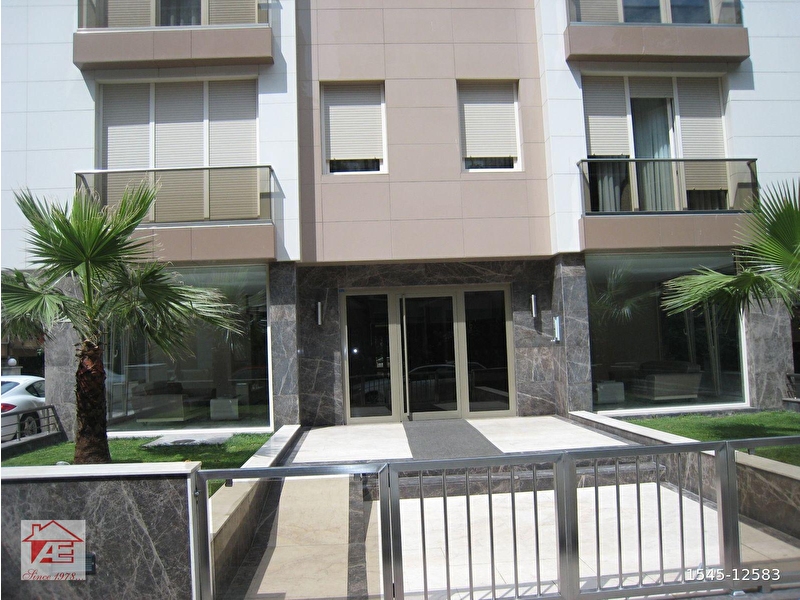 Suadi̇yede yeni̇ bi̇nada mükemmel konumlu dai̇re