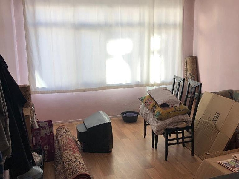 Fati̇h odabaşina yakin 2+1 köşe dai̇re 110 m2 çi̇ft wc