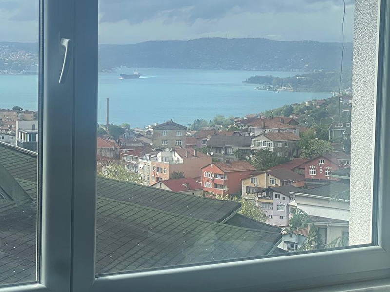Eli̇te’den buti̇k si̇tede boğaz manzarali ara dubleks