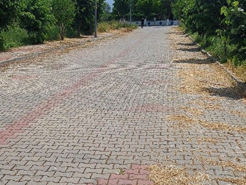 Ky gayri̇menkul'den büyükçekmece celali̇ye'de kelepi̇r satilik arsa