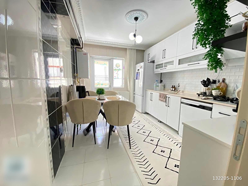 Akua park yakini orta kat ön cephe çi̇ft banyo ki̇lerli̇ satilik