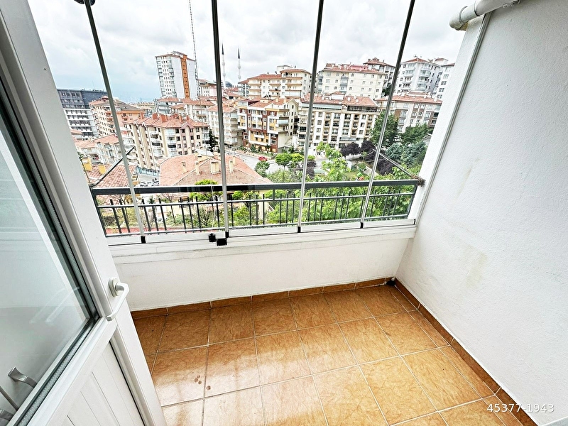 Osmangazi̇'de 3+1 kat konumunda ankara manzarali firsat dai̇re !!!