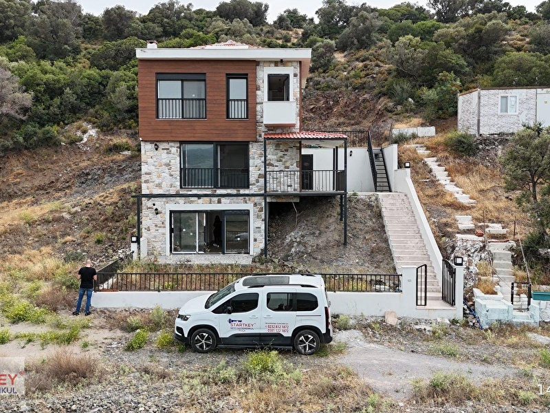 Doğayla i̇ç i̇çe yaşam arayanlara, foça'da satilik vi̇lla