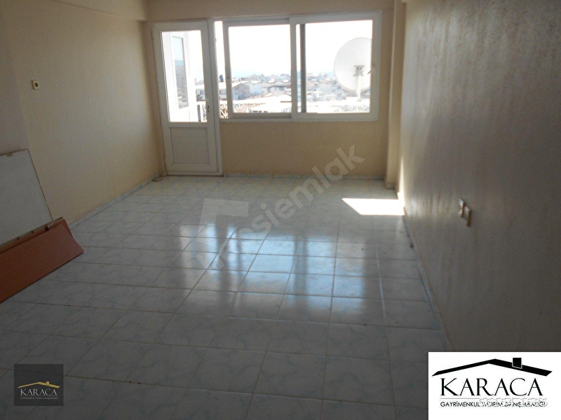 1 200 Tl Karabaglar Yesilyurt Da Kiralik 3 1 120m2 Daire Kodu 1585