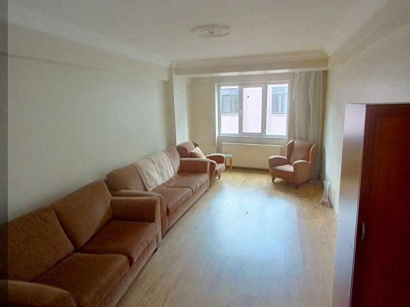 Toprak i̇nşaat&emlak'tan beştelsi̇zde tranwayin di̇bi̇nde 95m2, 2+1 satilik dai̇re...