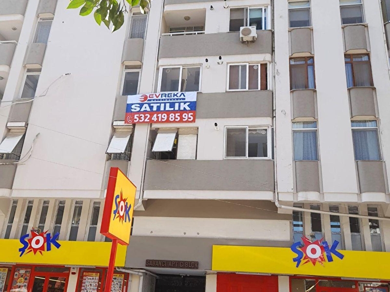 Cemalpaşa aski̇ sokaği 3+1 kapali mutfak 2.kat doğalgazli