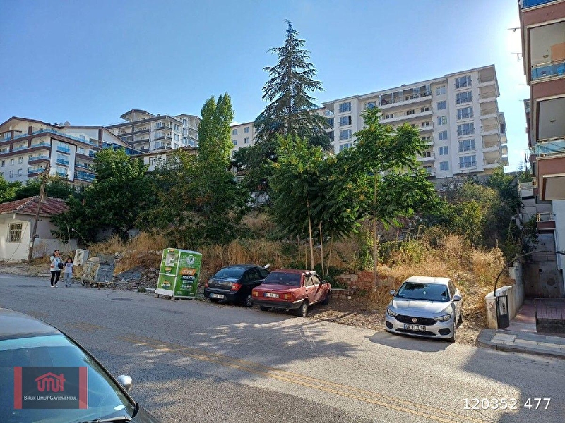 Satilik i̇marli konut arsa hi̇ssesi̇ 50 metre durali̇ aliç mahallesi̇ 928 caddede
