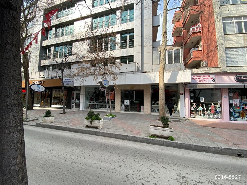 Kizilay'da i̇zmi̇r caddesi̇ne 1 bi̇na mesafede 318 m2 mağaza