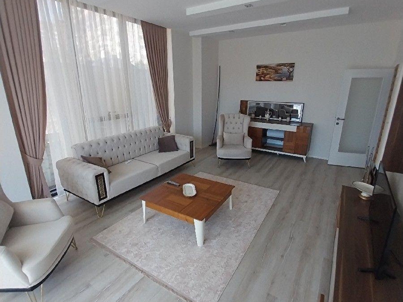 Alanya mahmutlar guzel tower sitesinde ayri mutfak 2+1 kiralik