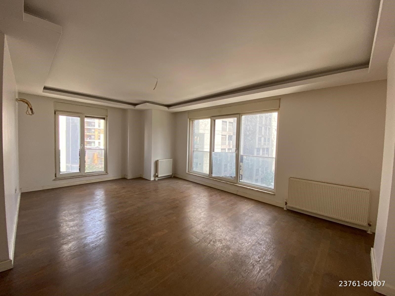 Armada'dan şaşkinbakkal bağdat caddesi̇ne 1.paralel 85m² net 2+1