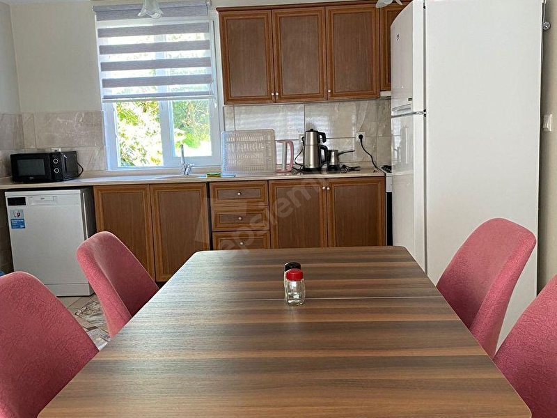 Günlük Kiralık 3 Odalı Villa Muğla Marmaris İçmeler Mahallesi 6 Kişi Kapasiteli