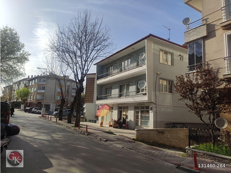 Kibris caddesi̇/tuzcular sokak’ta 2+1/70 m2 satilik dai̇re