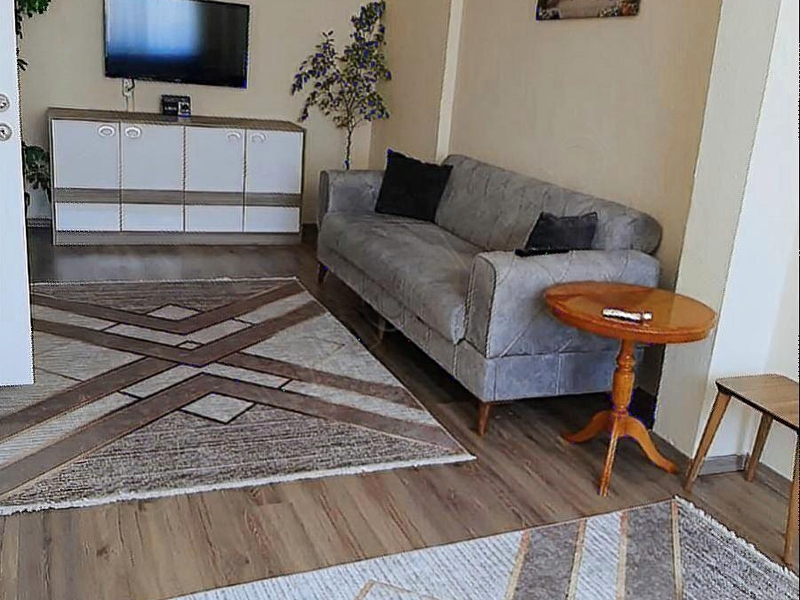 Eylem gayri̇menkul den çi̇ftli̇k önü mah 2+1 full eşyali dai̇re