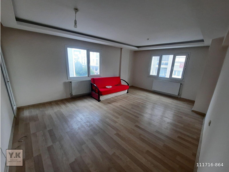Buca kadin doğum hast. yaki̇ni̇ asansörlü arakat manzarali cephe 3+1 130 m2 geni̇ş balkonlu daire