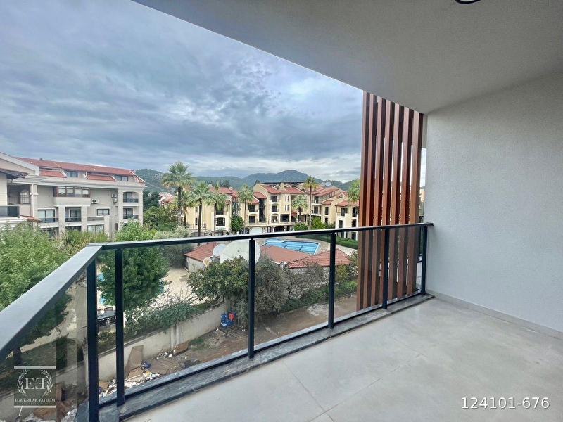 Ege emlak yatırımdan marmaris hatipirimi 'de asansörlü otoparklı sıfır lüks yapılı satılık daire