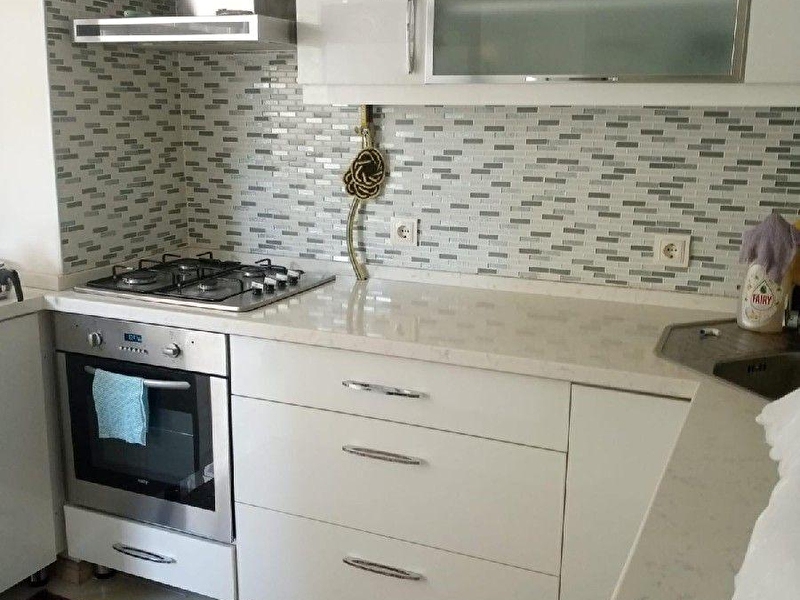 Basinsi̇tesi̇n'de full eşyali,hastane yakini ki̇ralik dai̇re