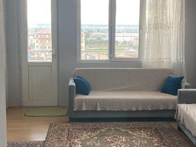 Altınova sinan mahallesi'nde site içerisinde eşyalı 2+1