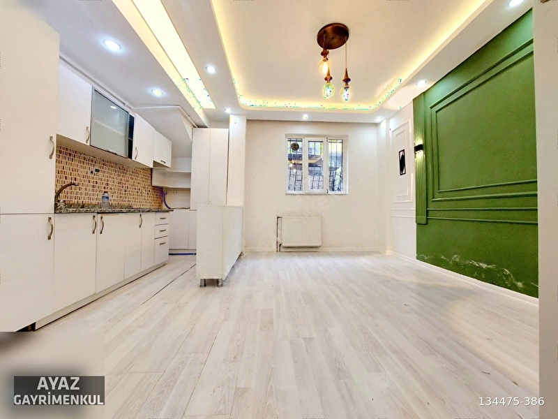 Seladdi̇n eyyübi̇ mahallesi̇n'de 2+1 bahçe kullanimli dai̇re