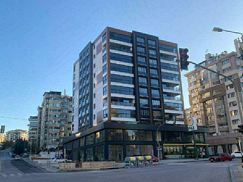 50 000 tl erhan dan cukurambar da yeni bos kosebasi 300 m2 dukkan