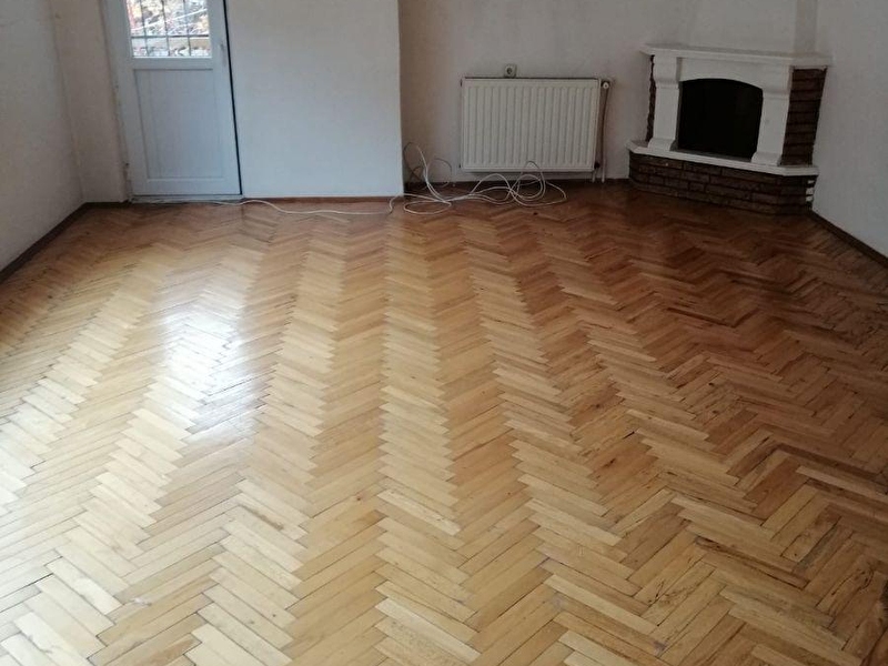 Seyranbağlari göktürk mahallesi̇ 115.caddede satilik 3+1 i̇çi̇ yapili geni̇ş dai̇re