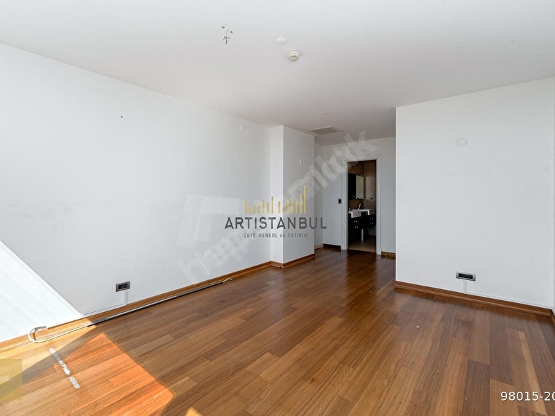 Süzer Plaza Ritz Carlton Full Boğaz Manzaralı Satılık 1+1 Daire