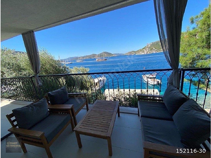 Günlük Kiralık 4 Odalı Villa Muğla Marmaris Bozburun Mahallesi 8 Kişi Kapasiteli