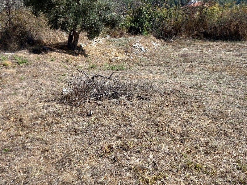 Ula kızılağaçta satılık konut i̇marlı arsa