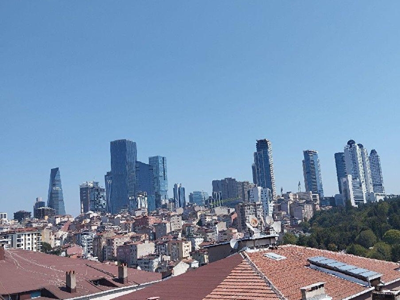 Kat mülki̇yetli̇ ara kat satilik 2+1 dai̇re
