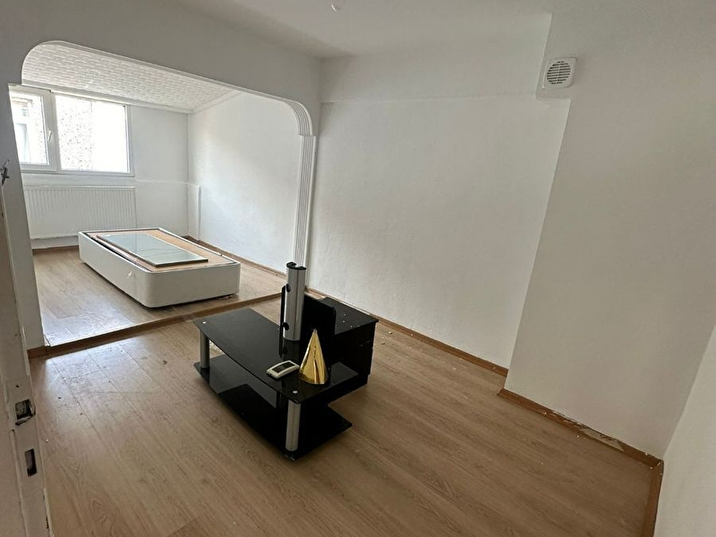 Helvaci yapi gayri̇menkulden satilik dai̇re