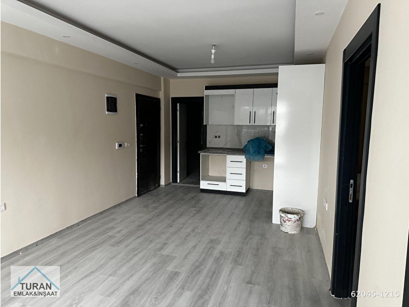 Turan emlaktan emekte otoparklı satılık  2+1 daire
