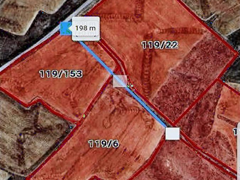 Afyon emi̇rdağ'da veri̇mli̇ eki̇lebi̇li̇r yolu olan arazi̇