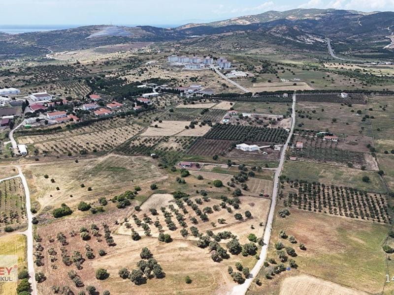 Yeni̇bağarasi yola cepheli̇ arazi̇
