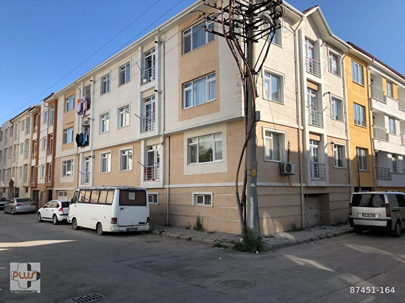 Plus gayri̇menkulden sütlüce i̇çem kapisi yakini ayri mutfakli 65 m2 1+1