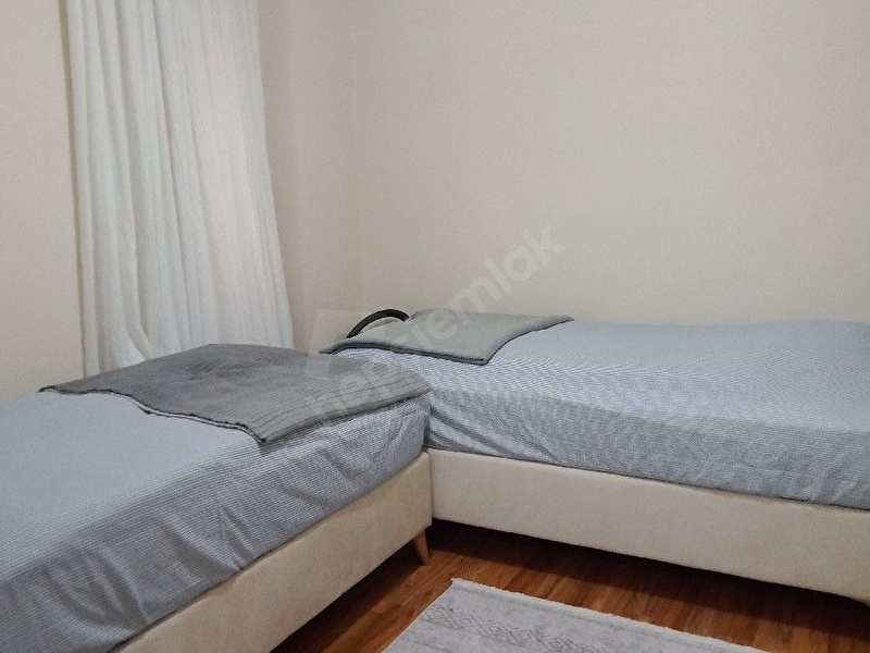 Vip Emlaktan Kutlubey Sokakta Krediye Uygun Esyali Satlik 2+1 Temiz Daire