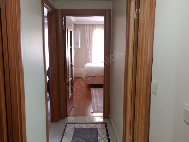 Vip Emlaktan Kutlubey Sokakta Krediye Uygun Esyali Satlik 2+1 Temiz Daire