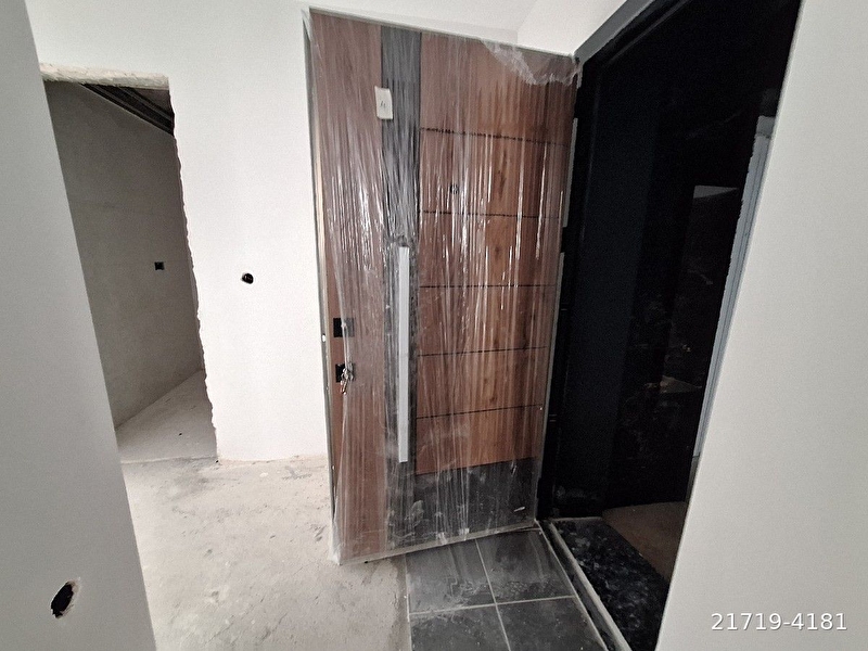Ayranci mahallesi̇nde sifir bi̇nada  satilik dai̇reler