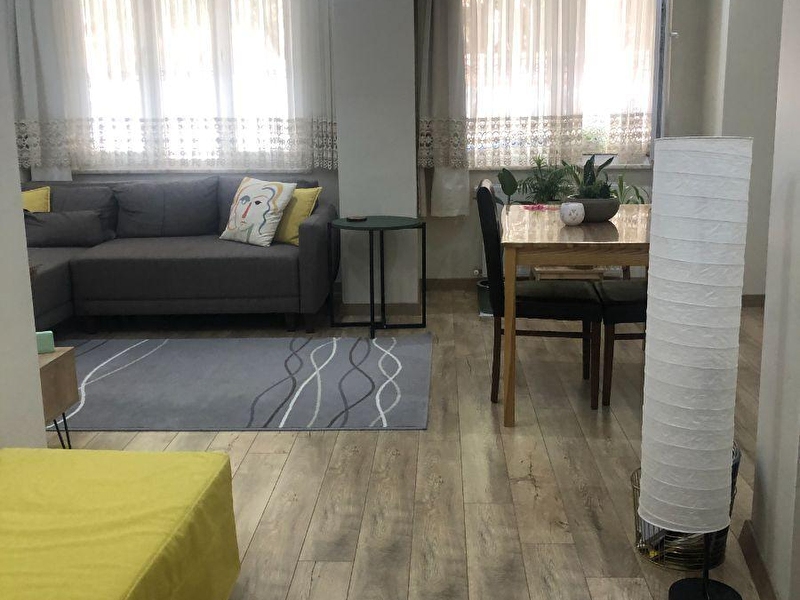 2 700 Tl Sisli Esentepe 2 1 90m2 Bahce Kati Kiralik Akdere Emlak
