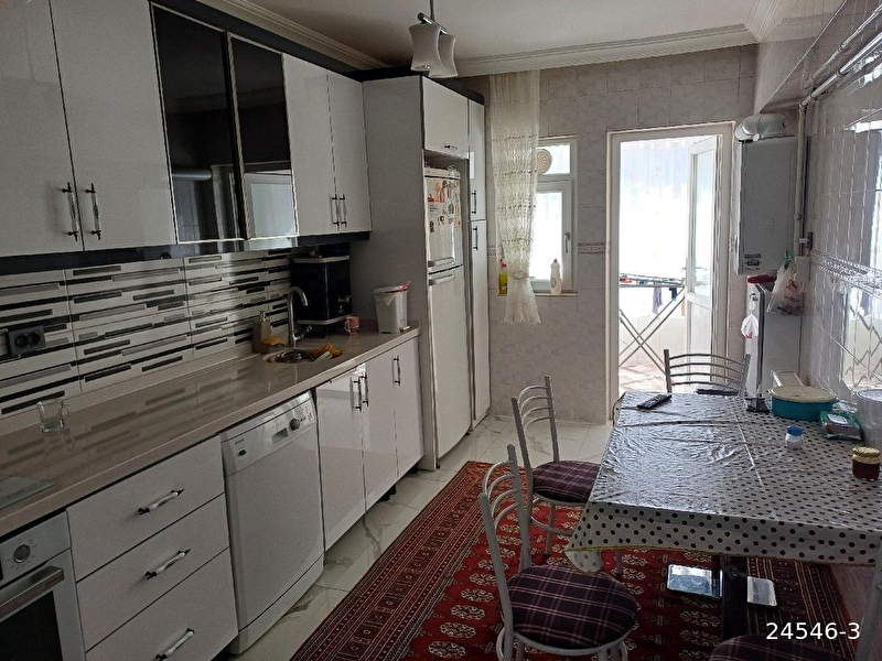 Pinarbaşindan kizlarpinari cad.dutluk 2.kat bağimsiz ful ön güney