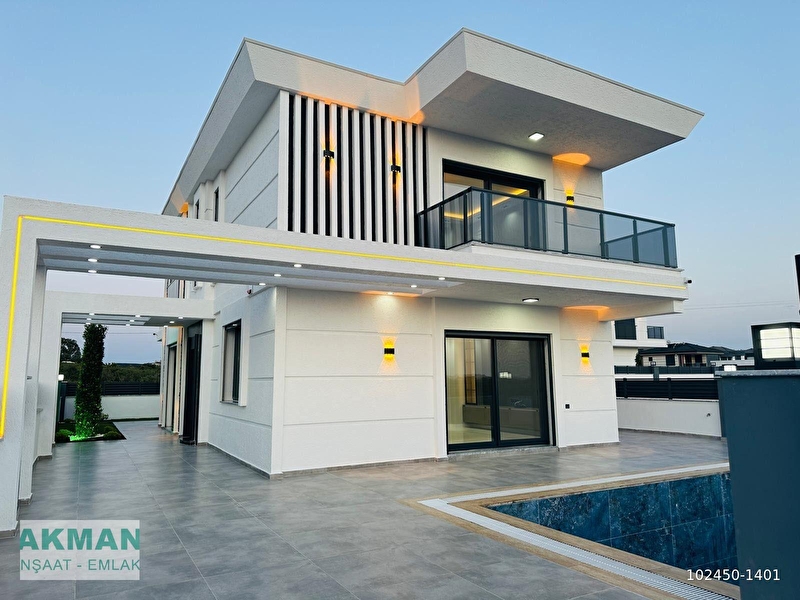 Aydin di̇di̇mde 300 m2 arsa i̇çi̇nde 4+1 ayri mutfak akilli si̇stemli̇ havuzlu ultra lüx vi̇llamiz satilik